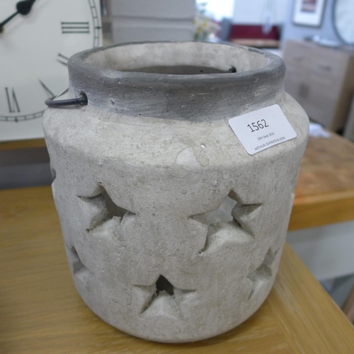 1562 - A Bloomville star lantern (2072905)   #