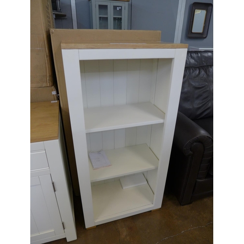 1622 - A white painted small bookcase