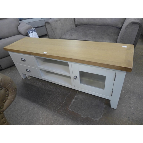 1589 - A Padstow TV stand (RW136) * this lot is subject to VAT