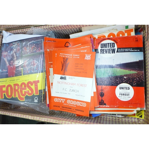 767 - A collection of approximately 240 Nottingham Forest football programmes, 1977-78 to early 1980's, ei... 