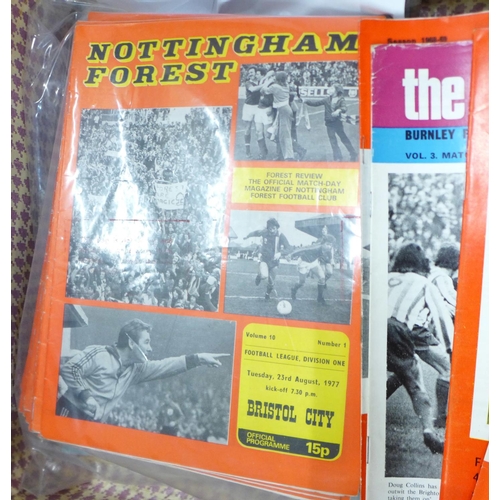 767 - A collection of approximately 240 Nottingham Forest football programmes, 1977-78 to early 1980's, ei... 