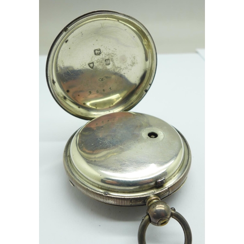 1028 - A silver cased fusee pocket watch with silver dial