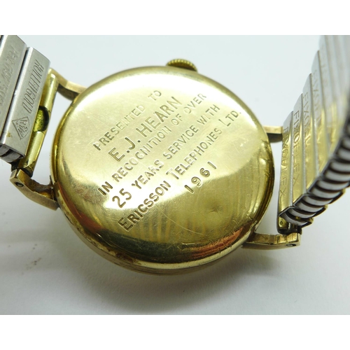 1031 - A Vertex Revue 9ct gold cased wristwatch