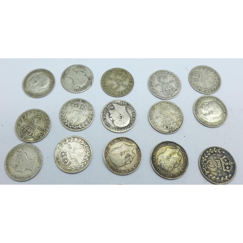 1057 - Pre-1920 silver 3d coins, 32g