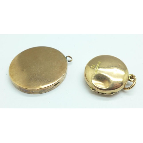 1074 - A 9ct gold locket, 4.5g, a yellow metal locket, 5.6g, loop a/f