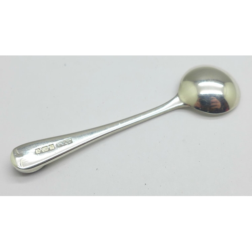 1076 - A silver and Blue John mustard spoon