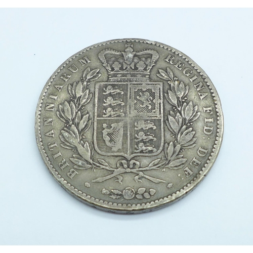 1095 - An 1847 crown, 27.8g