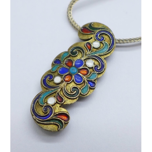 1099 - A Russian silver and enamel pendant on silver chain, 7.7g