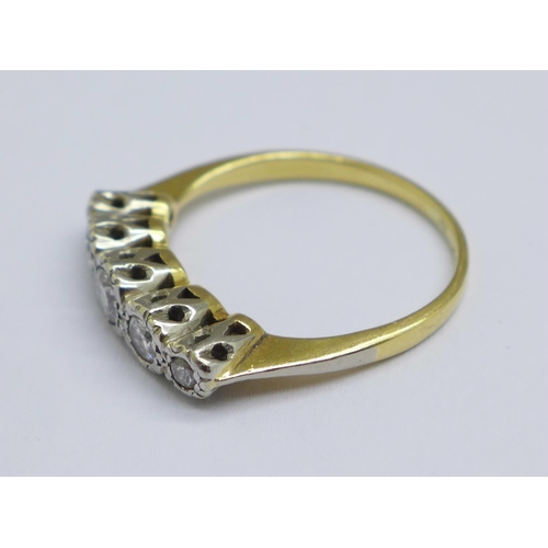 1115 - An 18ct gold and five stone diamond ring, 2.7g, L