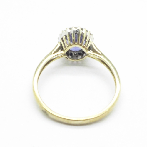 1136 - A 9ct gold, tanzanite and diamond cluster ring, 2.0g, O/P