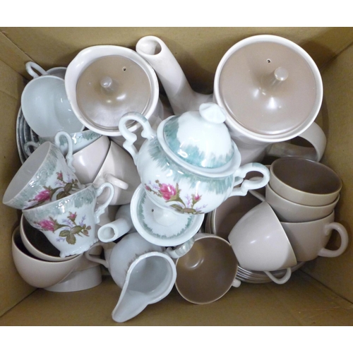 1143 - Two Poole pottery tea sets **PLEASE NOTE THIS LOT IS NOT ELIGIBLE FOR POSTING AND PACKING**