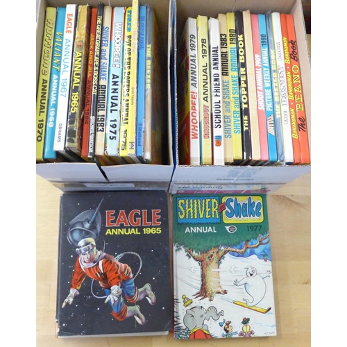 1155 - Two boxes of vintage 1960's annuals including Eagle, Valiant, Daktari, Beano & Dandy