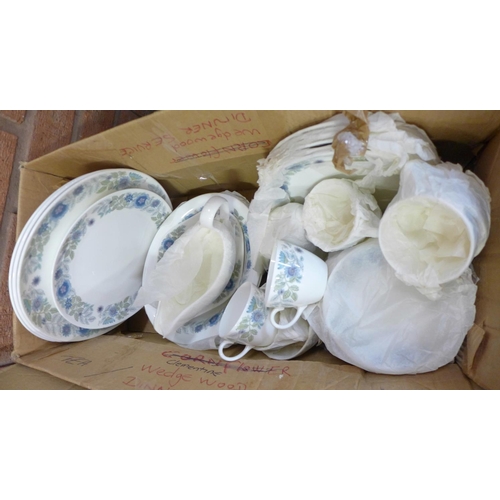 1214 - Wedgwood Clementine dinnerwares and teawares **PLEASE NOTE THIS LOT IS NOT ELIGIBLE FOR POSTING AND ... 