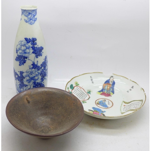 631 - A Chinese terracotta bowl, blue and white vase and a painted porcelain dish (with rim chip)