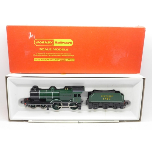 654 - A Hornby Railways 00 gauge R.350 S.R. 4-4-0 L.I locomotive, boxed