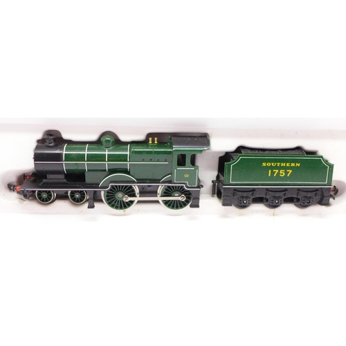 654 - A Hornby Railways 00 gauge R.350 S.R. 4-4-0 L.I locomotive, boxed