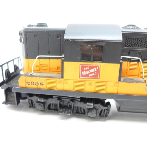 663 - A Lionel Milwaukee Road 0 gauge locomotive, number 2338