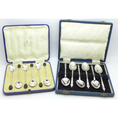 667 - A boxed set of six Mappin and Webb Apostle spoons and a boxed set of six Mappin and Web Art Deco gil... 