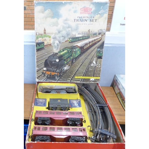 758 - A Mettoy Railways Passenger Train Set, number 5363, boxed