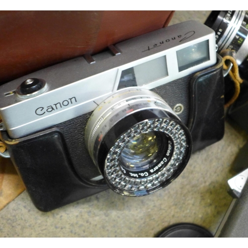 763 - A Canon Canonette camera and a cine camera, both cased