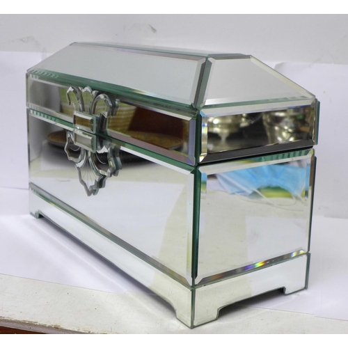 788 - A large mirrored jewellery casket, 38cm