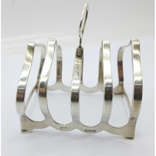 825 - Two silver toast racks, Birmingham 1937 and 1938, 124g