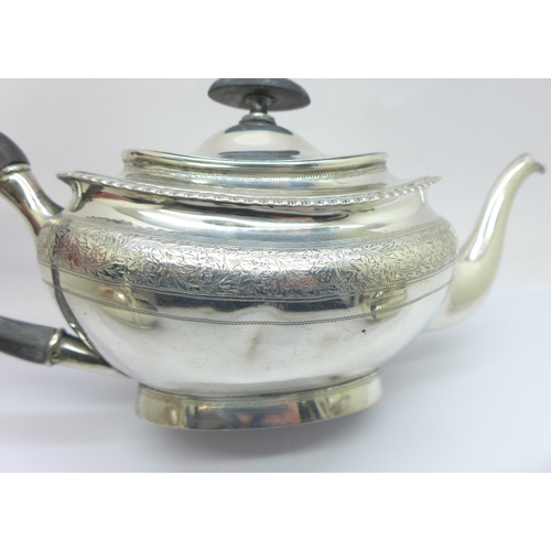 833 - A three piece silver tea service, London 1878, 604g