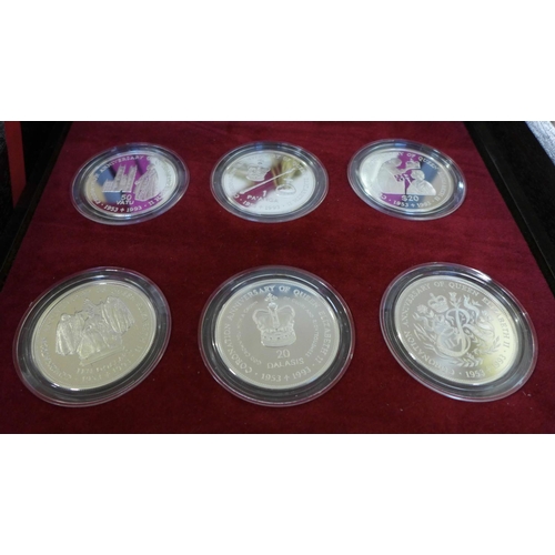 835 - A Royal Mint .925 silver proof coin set, Queen Elizabeth II 40th Anniversary Coronation Collection, ... 