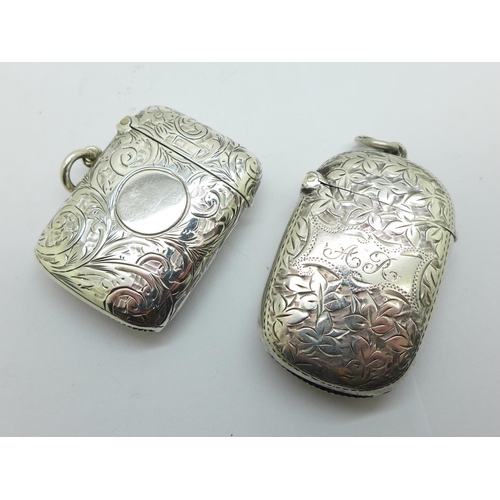 841a - Two hallmarked silver vesta cases by Henry Hobson & Sons (possibly), Birmingham 1905 and Joseph Glos... 