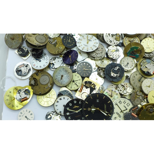 917 - Mechanical and quartz wristwatch movements