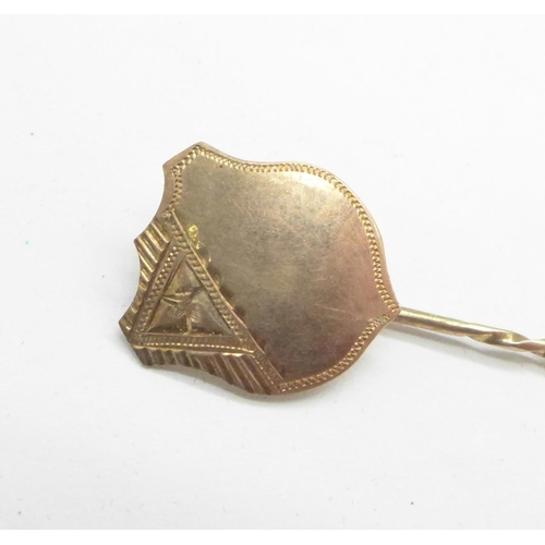 958 - A 9ct gold stick pin, 1.1g