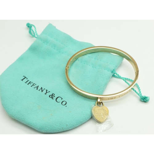 990 - A .925 silver gilt Tiffany & Co. bangle