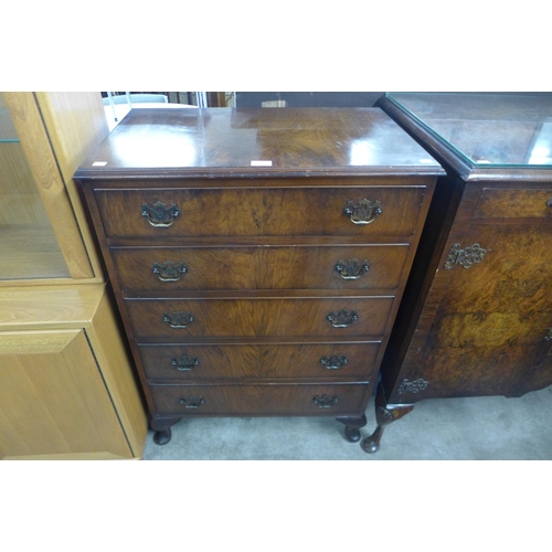 152 - A walnut chest of drawers