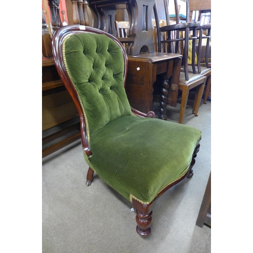 182 - A Victorian mahogany and upholstered lady's chair