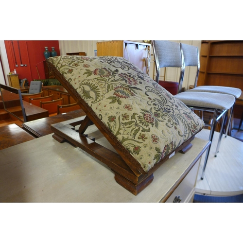 196 - An early 20th Century mahogany gout stool