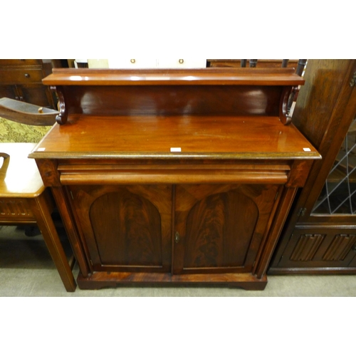 212 - A Victorian mahogany chiffonier