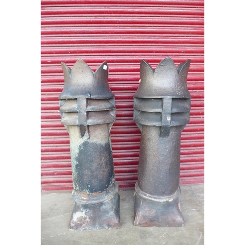 359a - A pair of Victorian glazed crown chimney pots