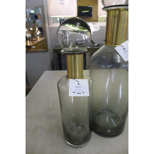 1337 - A slim 42cm grey glass apothecary jar with brass neck      (GW9112)   #