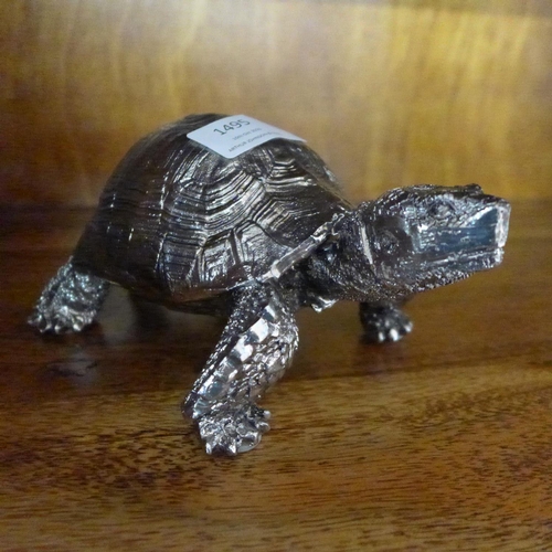 1495 - A silver effect model of a tortoise (DVM1906)   #