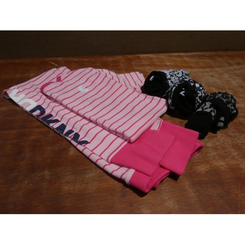 3121 - Dkny Liner Socks and a Dkny Childrens Pajamas     (205-413, 426) * This Lot Is Subject To Vat