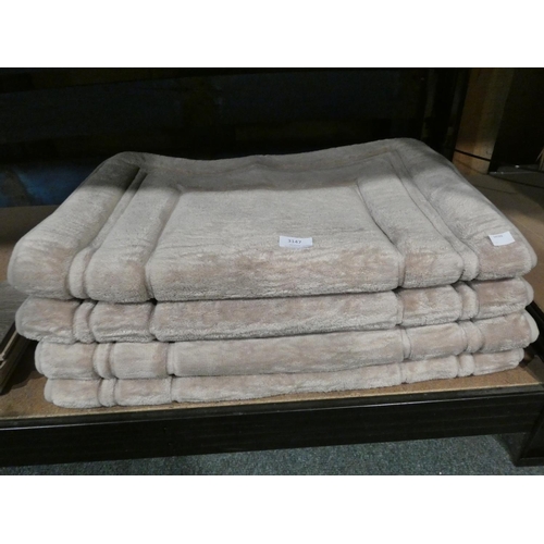 3147 - Four Paramount Bath Mats        (205-480) * This Lot Is Subject To Vat