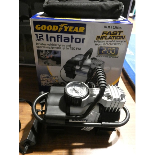 3200 - Goodyear 12 V Inflator    (205-443) * This Lot Is Subject To Vat