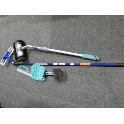 3205 - Autospa Washbrush and Hv Telescopic Window Cleaner         (205-113, 433) * This Lot Is Subject To V... 