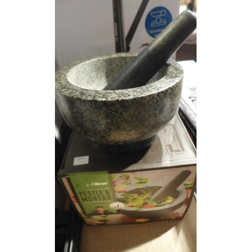 3208 - Jamie Oliver Pestle & Mortar     (205-460) * This Lot Is Subject To Vat