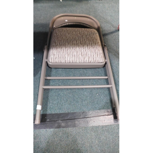 3219 - Padded Folding Chair (205-153) * This Lot Is Subject To Vat