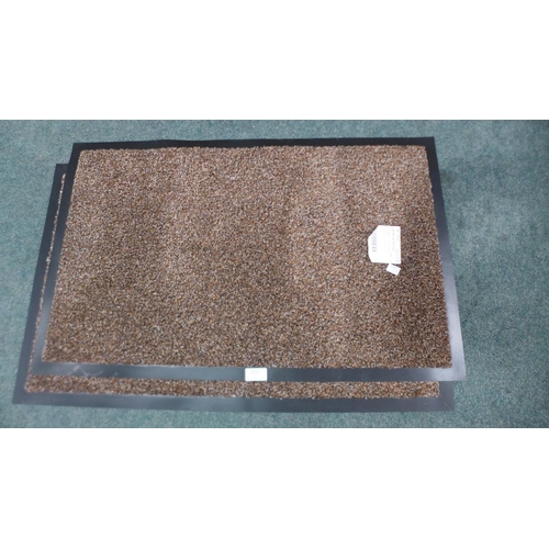 3255 - Washable Indoor Mats   (205-219, 220) * This Lot Is Subject To Vat