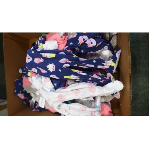 3353 - A quantity of children's wear/baby grows - mainly 12 months * This lot is subject to VAT