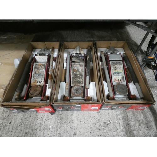 3425 - Arcan 2750Kg Xl Jack and 2 Arcan 2000Kg Jacks - require attention   (205-159, 186, 187) * This Lot I... 