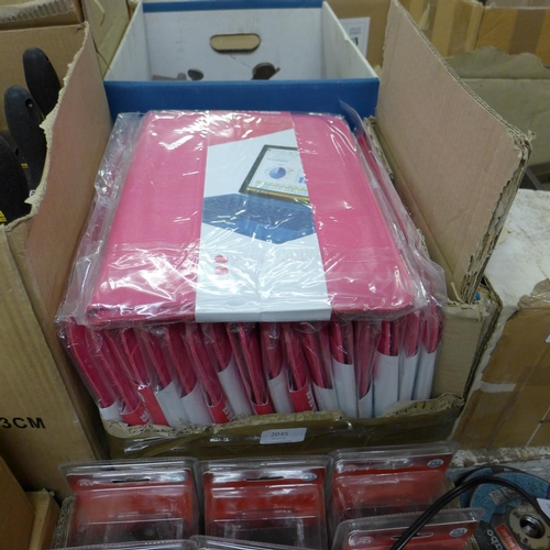 2045 - 17 Pink laptop cases - unused