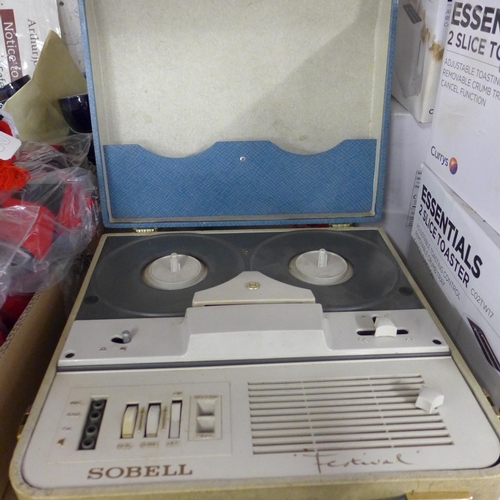 2098 - Sobell Festival reel to reel tape recorder